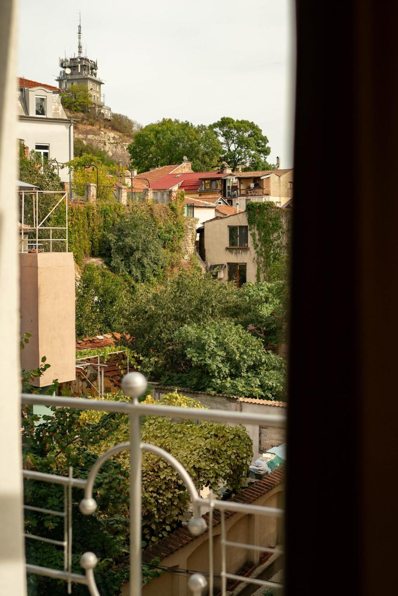 2-Bedroom Flat - Sunny Balcony Plovdiv Exterior photo