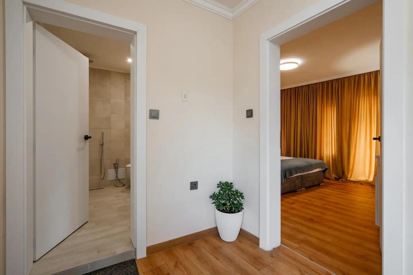 2-Bedroom Flat - Sunny Balcony Plovdiv Exterior photo